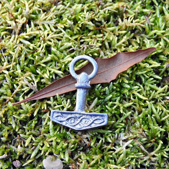Silver Small Pewter Mjölnir Pendant - Picture 1 of 4